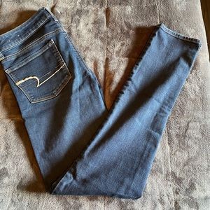 American Eagle dark blue jeans